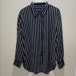 Banana Republic Women’s Black and White Striped Shirt